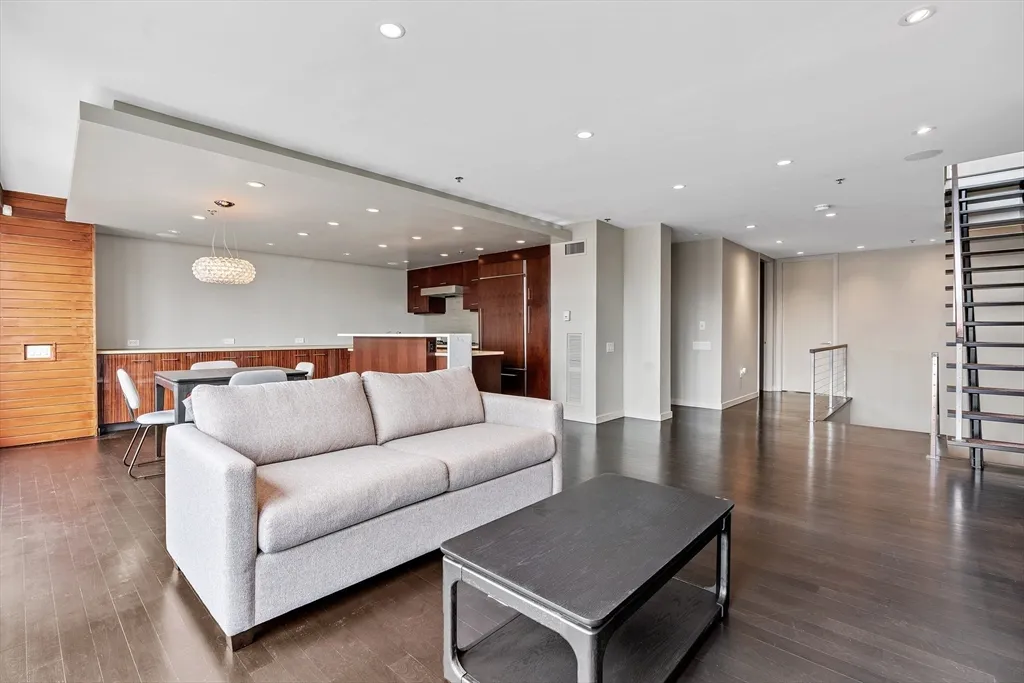 2 bed, 2 bath apartment for rent at 1721 Washington St Unit 610, South End — photo 12 of 40
