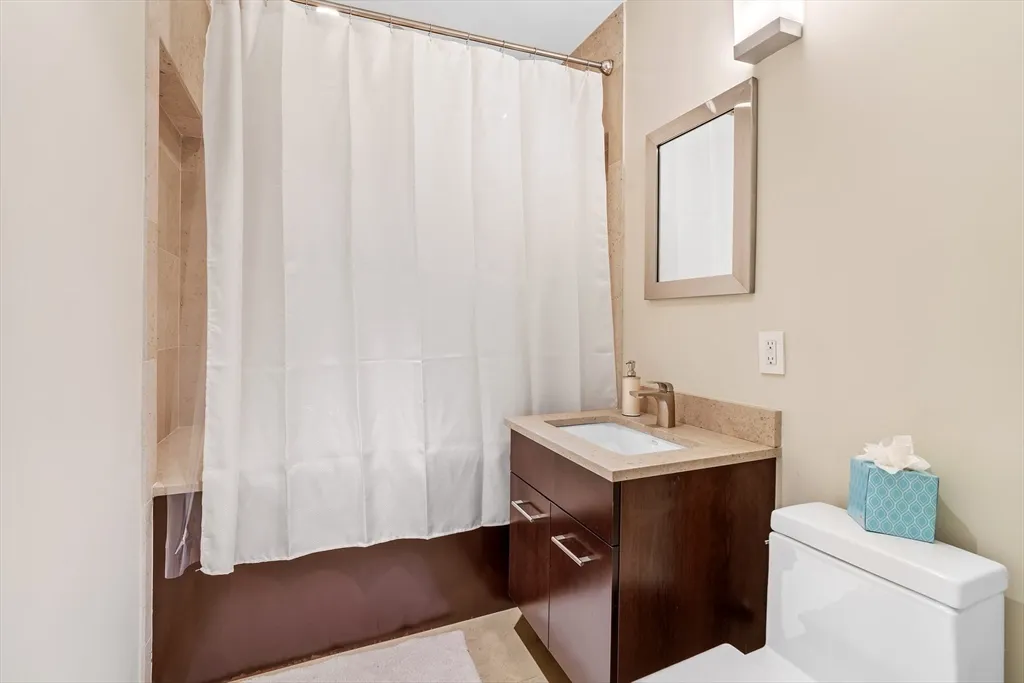 2 bed, 2 bath apartment for rent at 1721 Washington St Unit 610, South End — photo 22 of 40