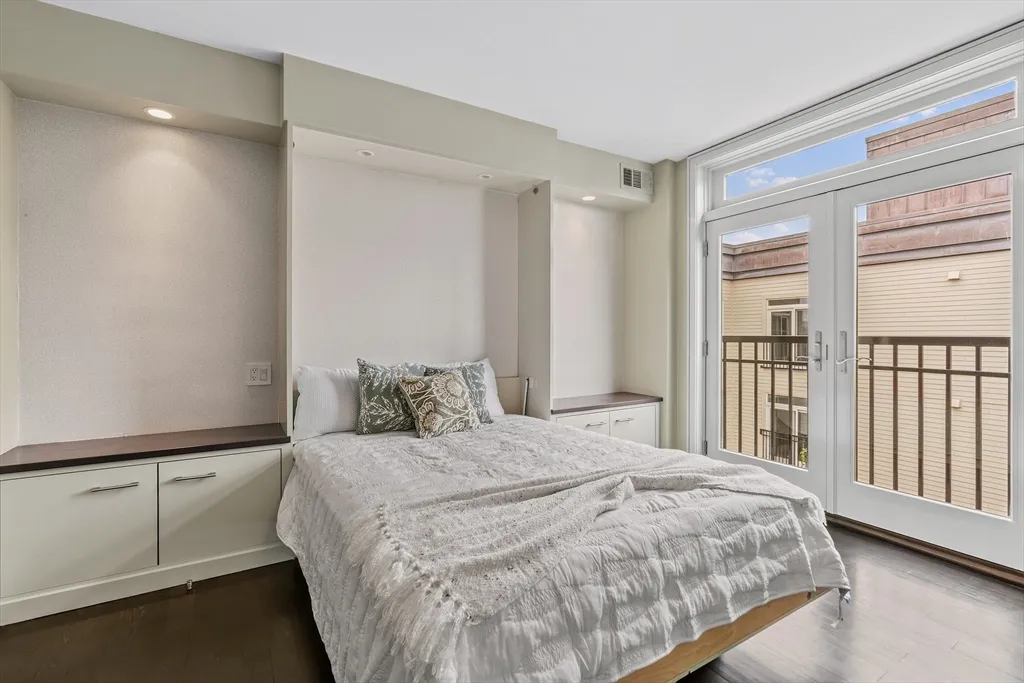 2 bed, 2 bath apartment for rent at 1721 Washington St Unit 610, South End — photo 23 of 40