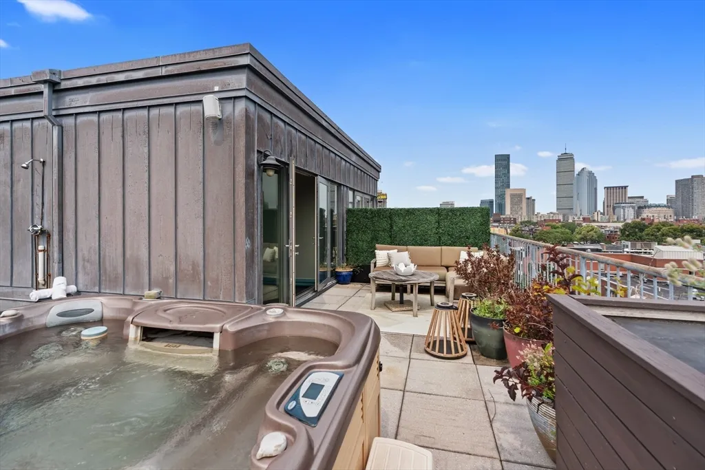 2 bed, 2 bath apartment for rent at 1721 Washington St Unit 610, South End — photo 33 of 40