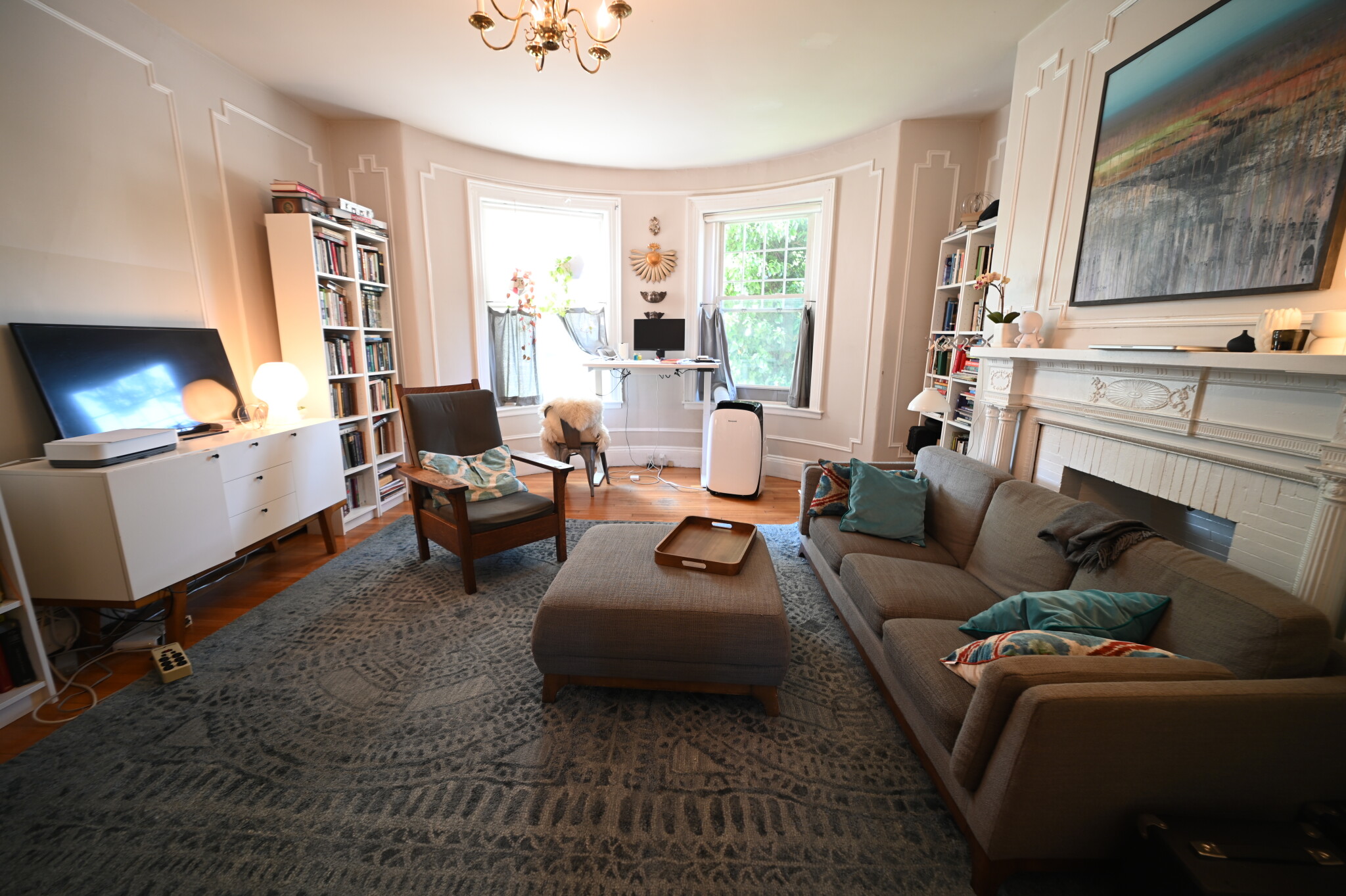 3 bed, 1.5 bath apartment for rent at 1722 Beacon St Unit 1, Washington Square