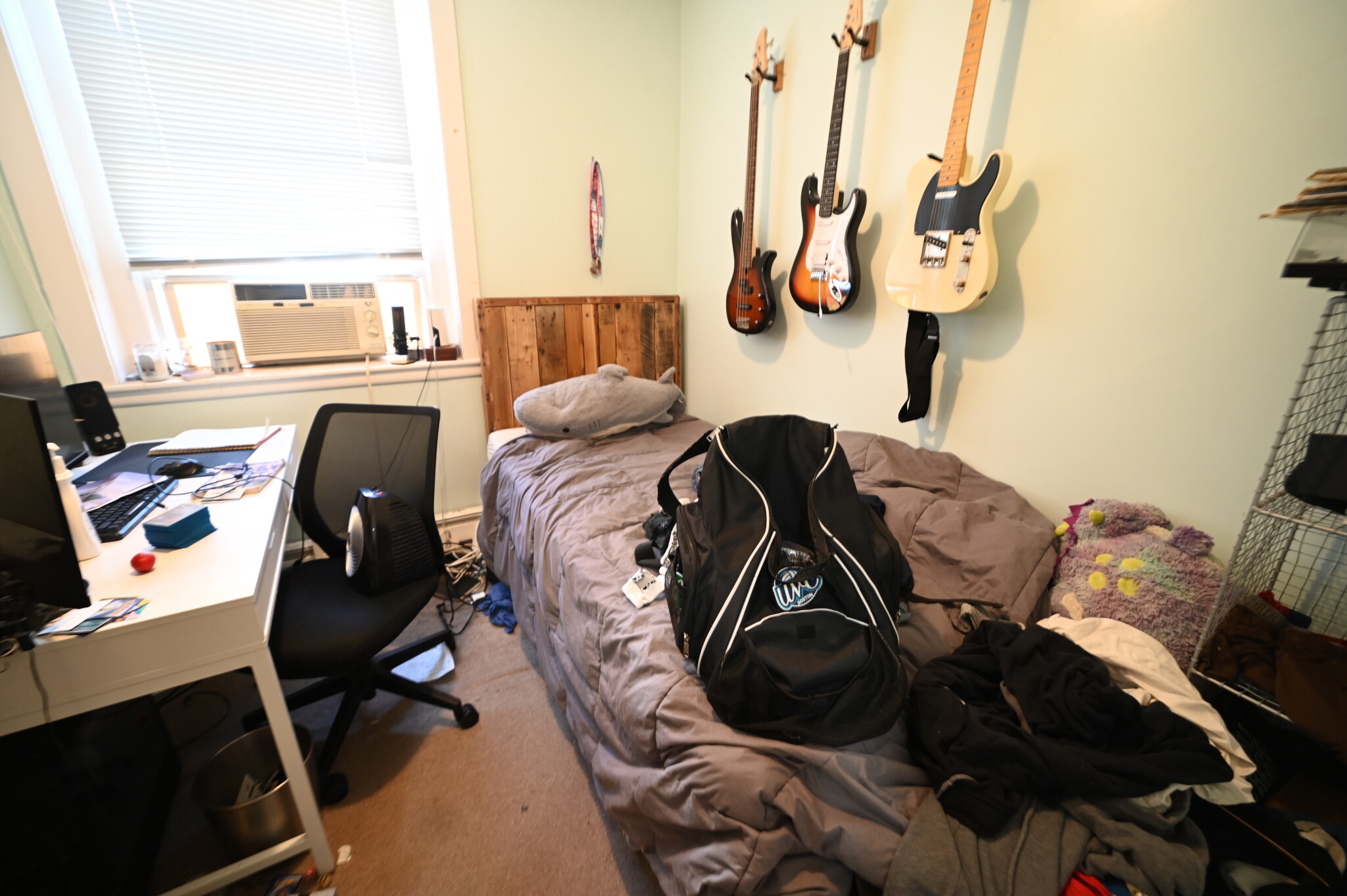 3 bed, 1.5 bath apartment for rent at 1722 Beacon St Unit 1, Washington Square — photo 10 of 17