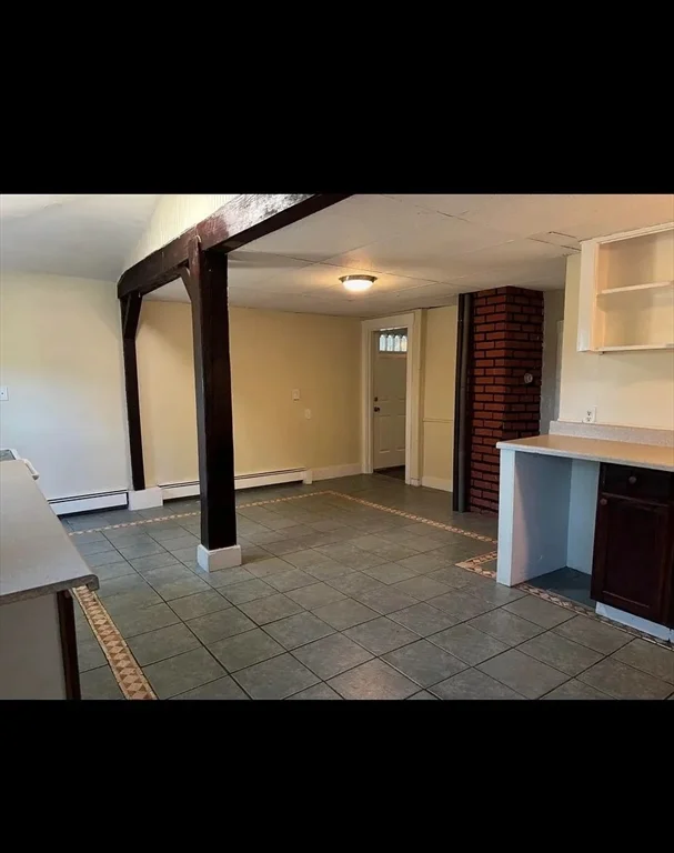 2 bed, 1 bath apartment for rent at 1722 W Main Rd, Portsmouth — photo 2 of 18