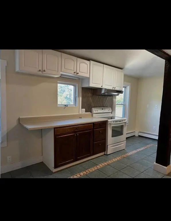 2 bed, 1 bath apartment for rent at 1722 W Main Rd, Portsmouth — photo 1 of 18