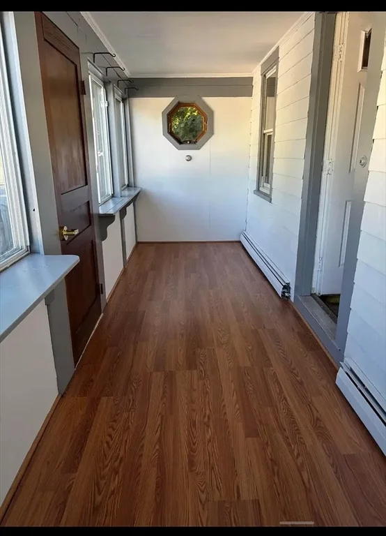 2 bed, 1 bath apartment for rent at 1722 W Main Rd, Portsmouth — photo 7 of 18