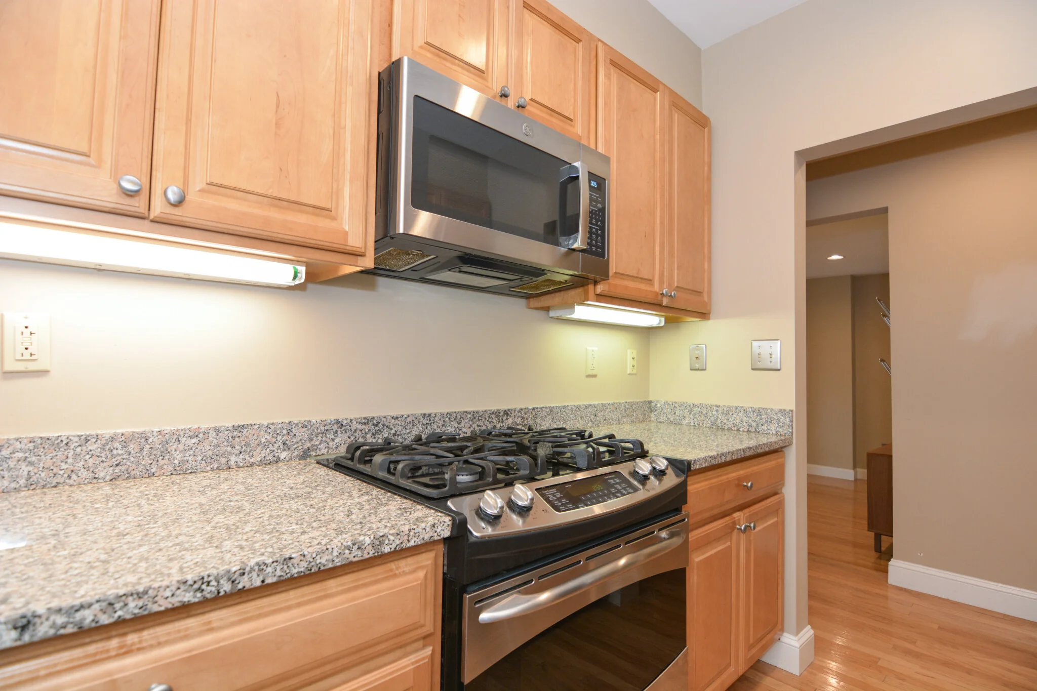 1 bed, 1 bath apartment for rent at 1723 Washington St Unit 309, South End — photo 3 of 17