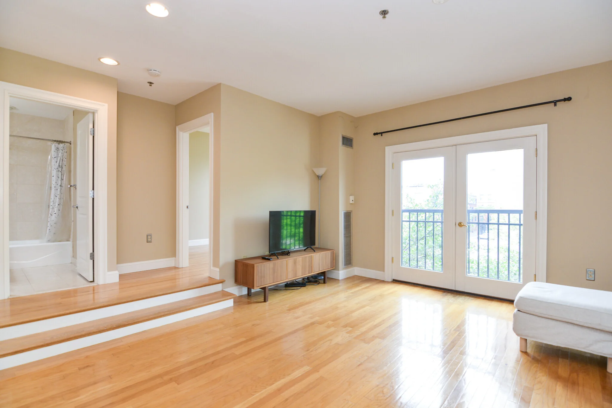 1 bed, 1 bath apartment for rent at 1723 Washington St Unit 309, South End — photo 1 of 17