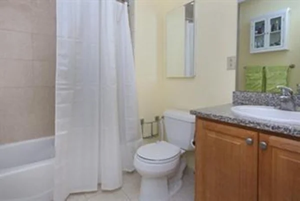 2 bed, 1 bath apartment for rent at 1723 Washington St Unit 311, South End — photo 7 of 12