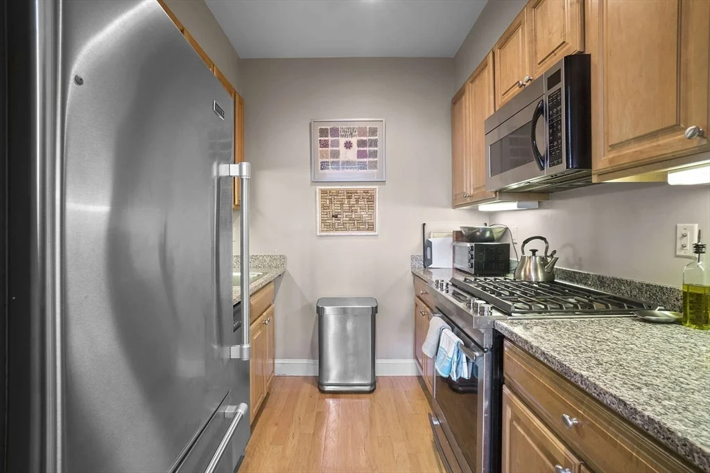 2 bed, 2 bath apartment for rent at 1723 Washington St Unit 402, South End — photo 7 of 18