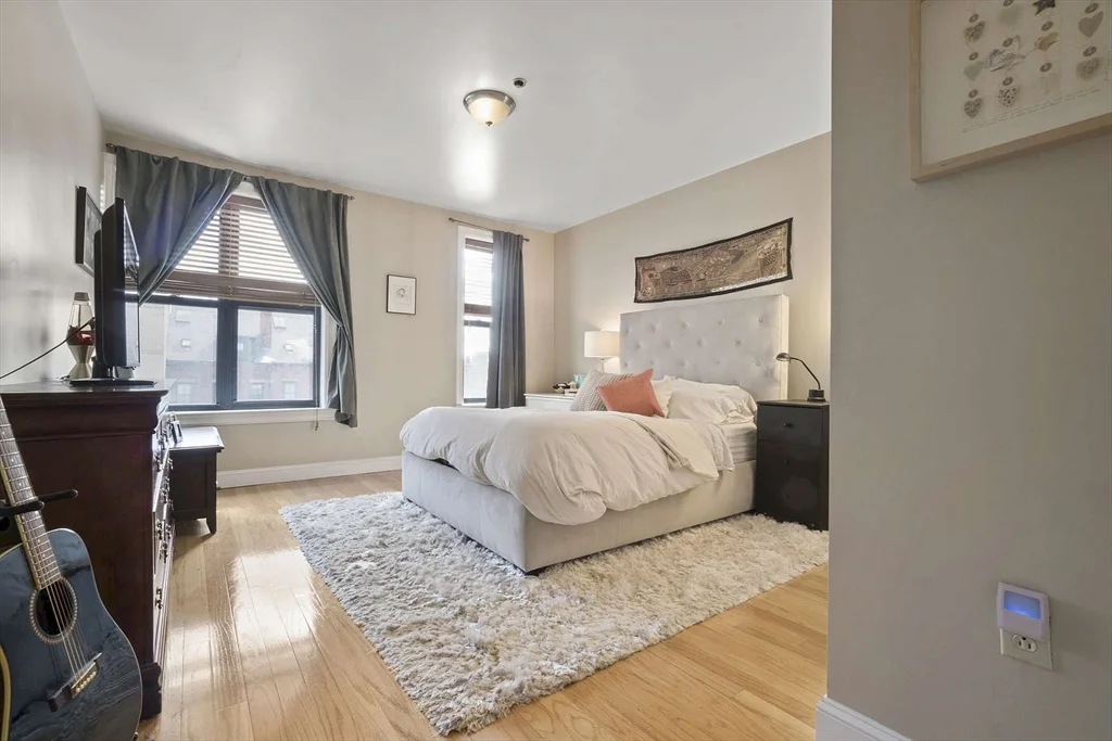 2 bed, 2 bath apartment for rent at 1723 Washington St Unit 402, South End — photo 8 of 18