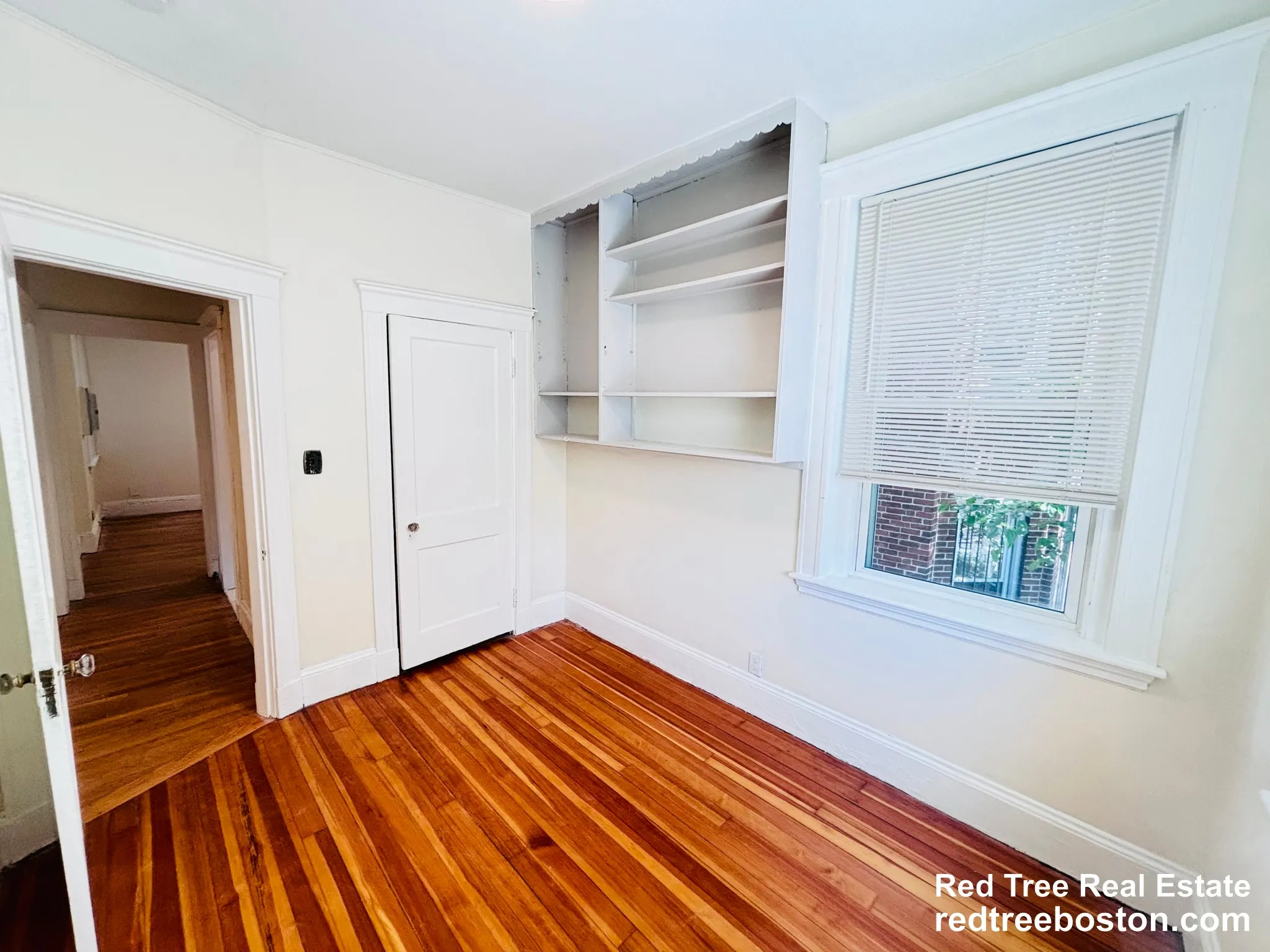 3 bed, 1 bath apartment for rent at 1725 Commonwealth Ave Unit 2, Brighton — photo 4 of 12