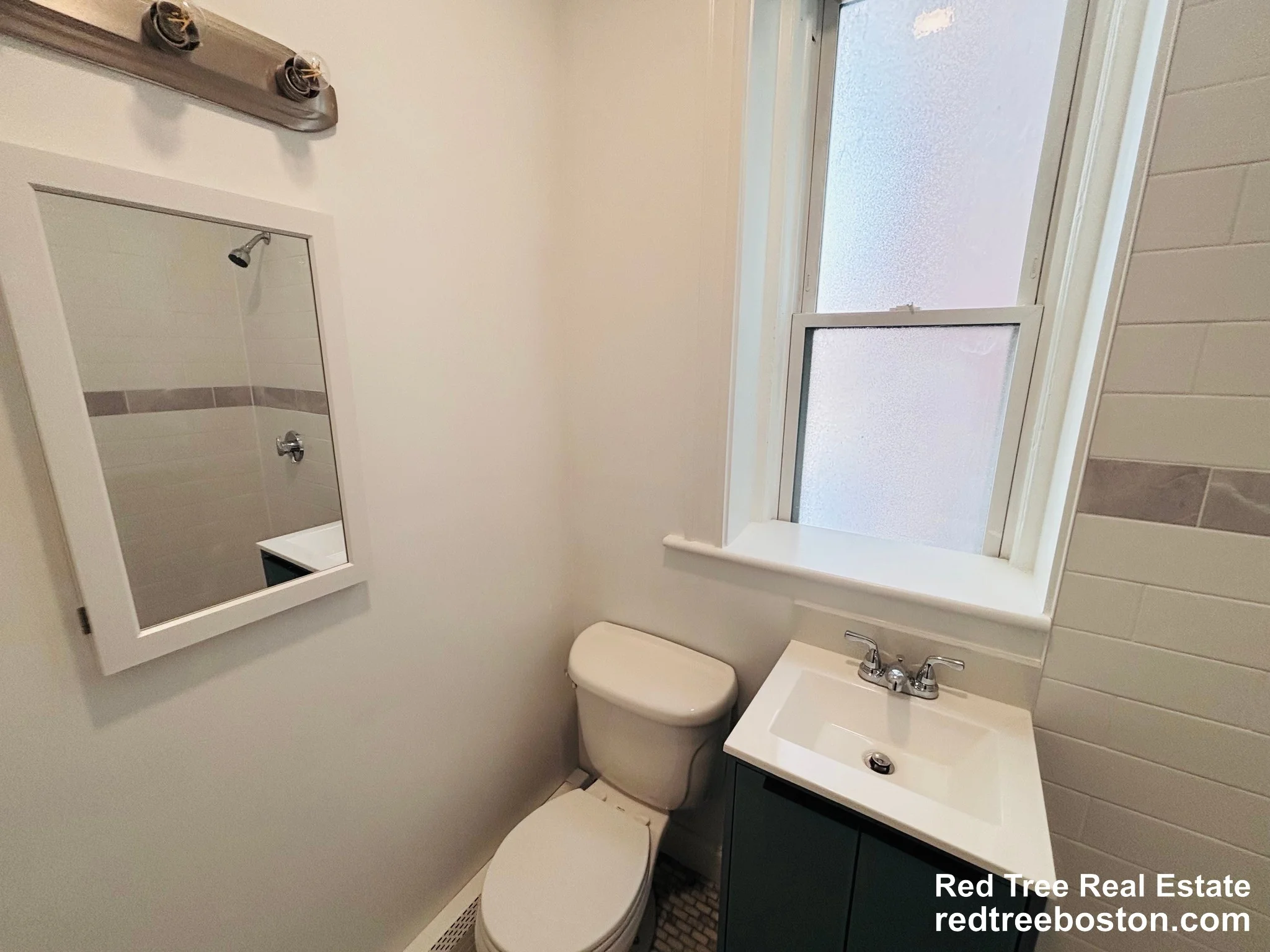 3 bed, 1 bath apartment for rent at 1725 Commonwealth Ave Unit 2, Brighton — photo 12 of 12
