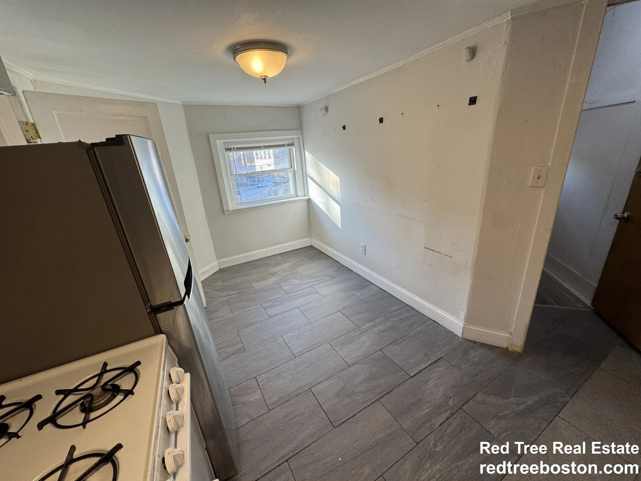 2 bed, 1 bath apartment for rent at 1725 Commonwealth Ave Unit 3, Brighton — photo 4 of 30
