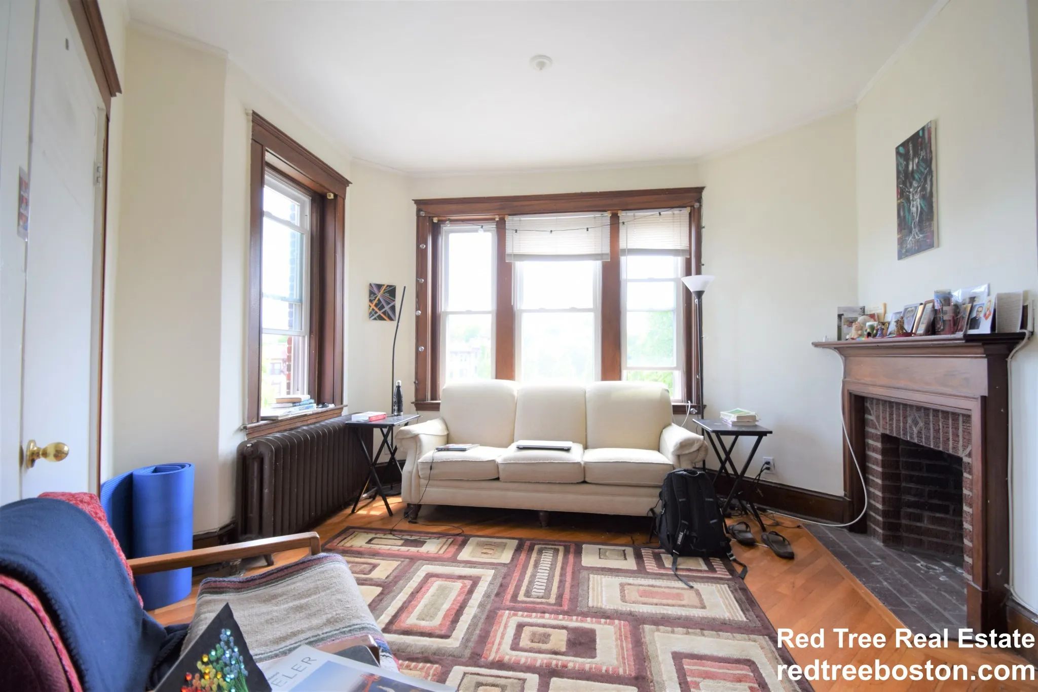 3 bed, 1 bath apartment for rent at 1725 Commonwealth Ave Unit 4, Brighton — photo 1 of 10
