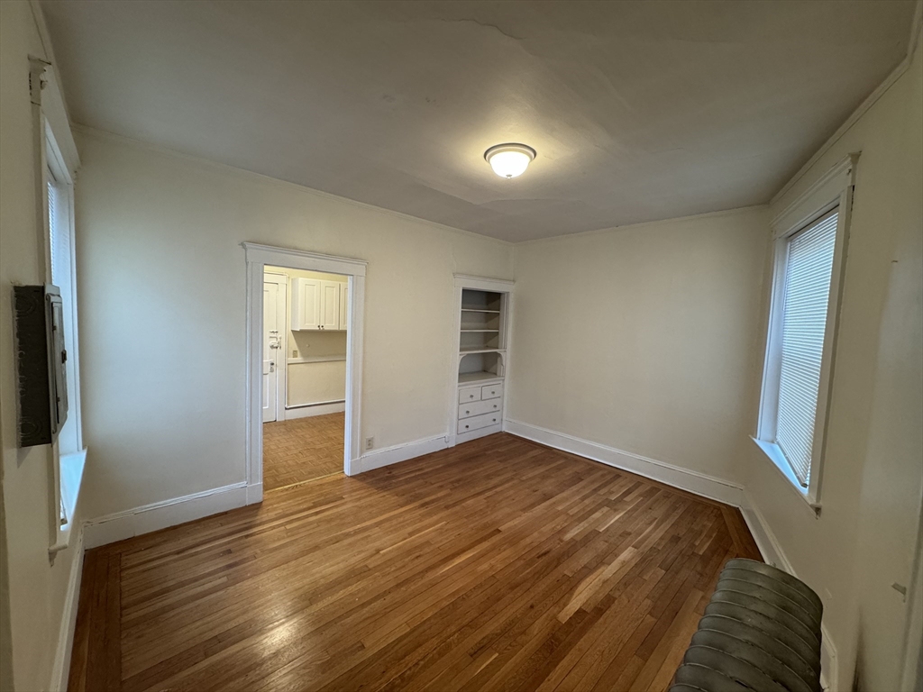 3 bed, 1 bath apartment for rent at 1725 Commonwealth Ave Unit 4, Brighton — photo 7 of 12
