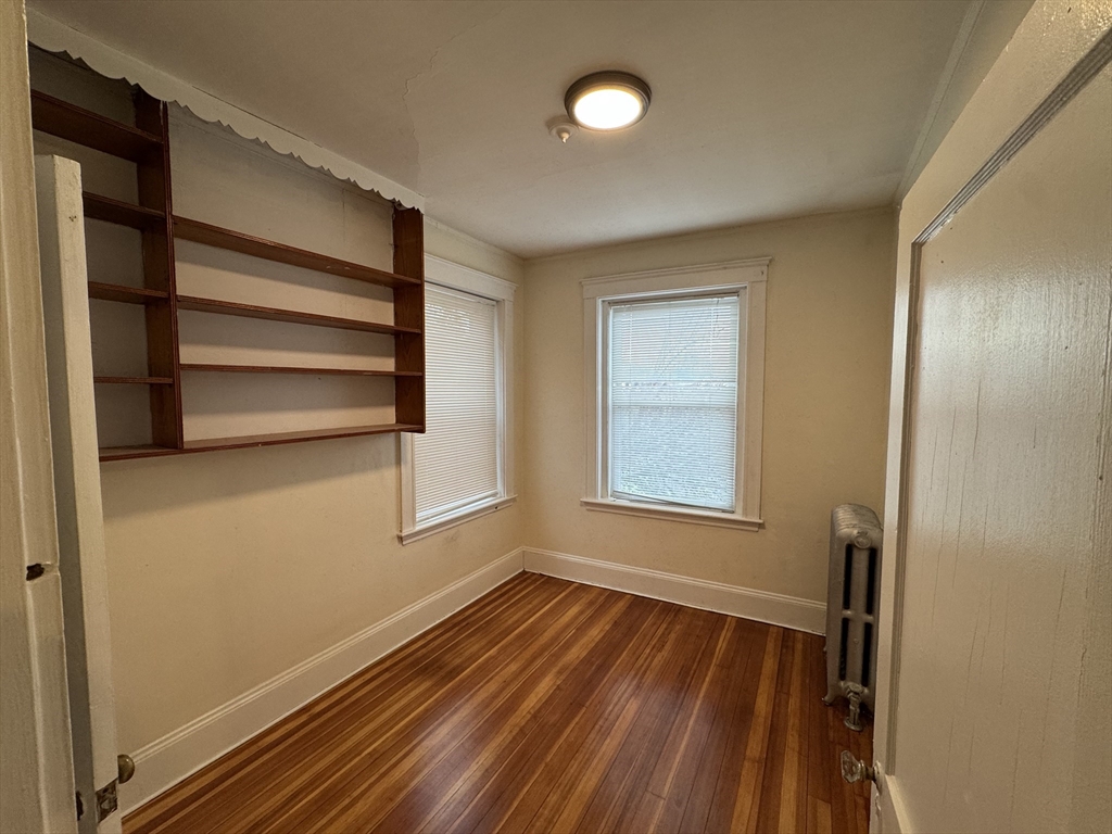 3 bed, 1 bath apartment for rent at 1725 Commonwealth Ave Unit 4, Brighton — photo 10 of 12