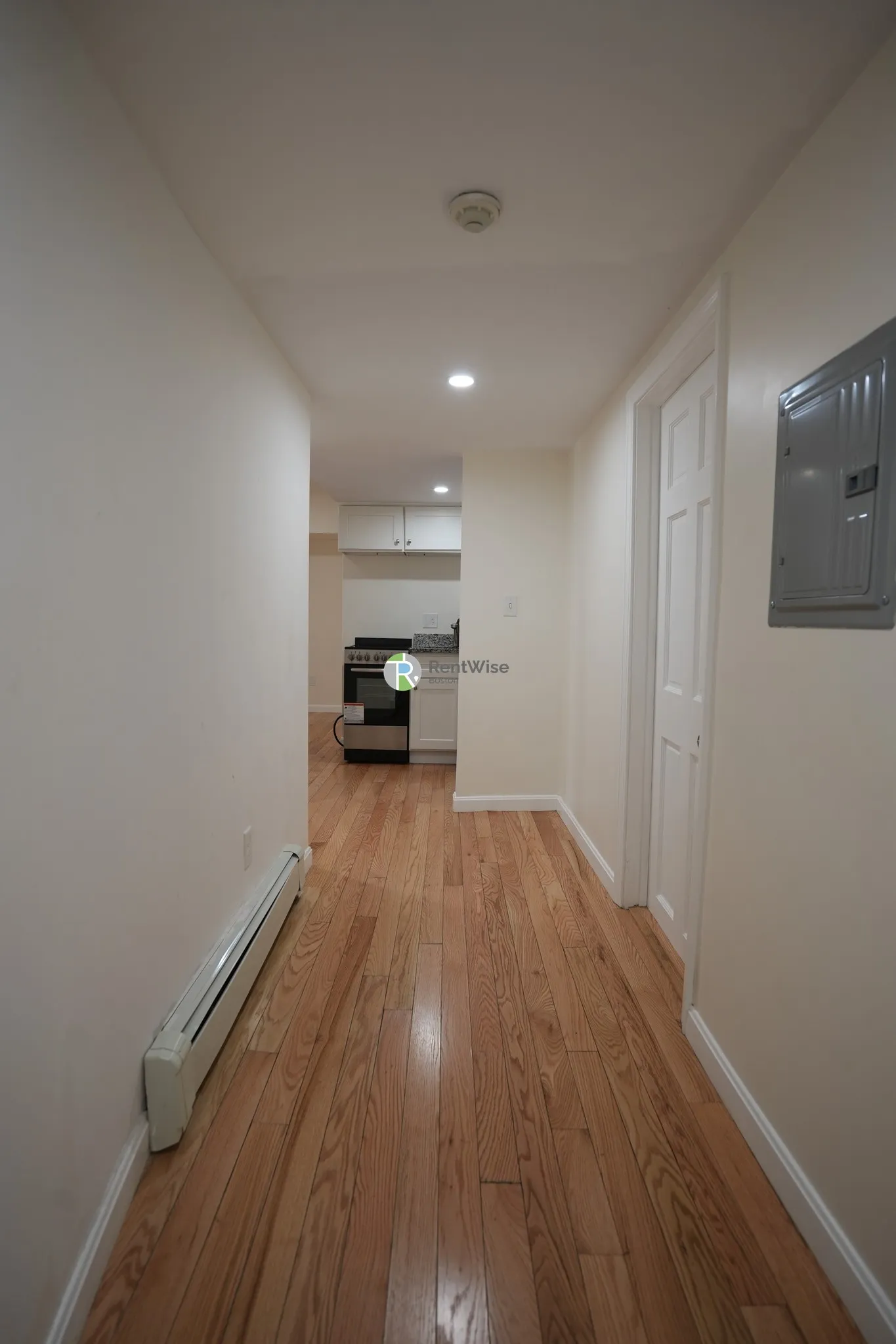 2 bed, 1 bath apartment for rent at 1725 Commonwealth Ave Unit 6A, Brighton
