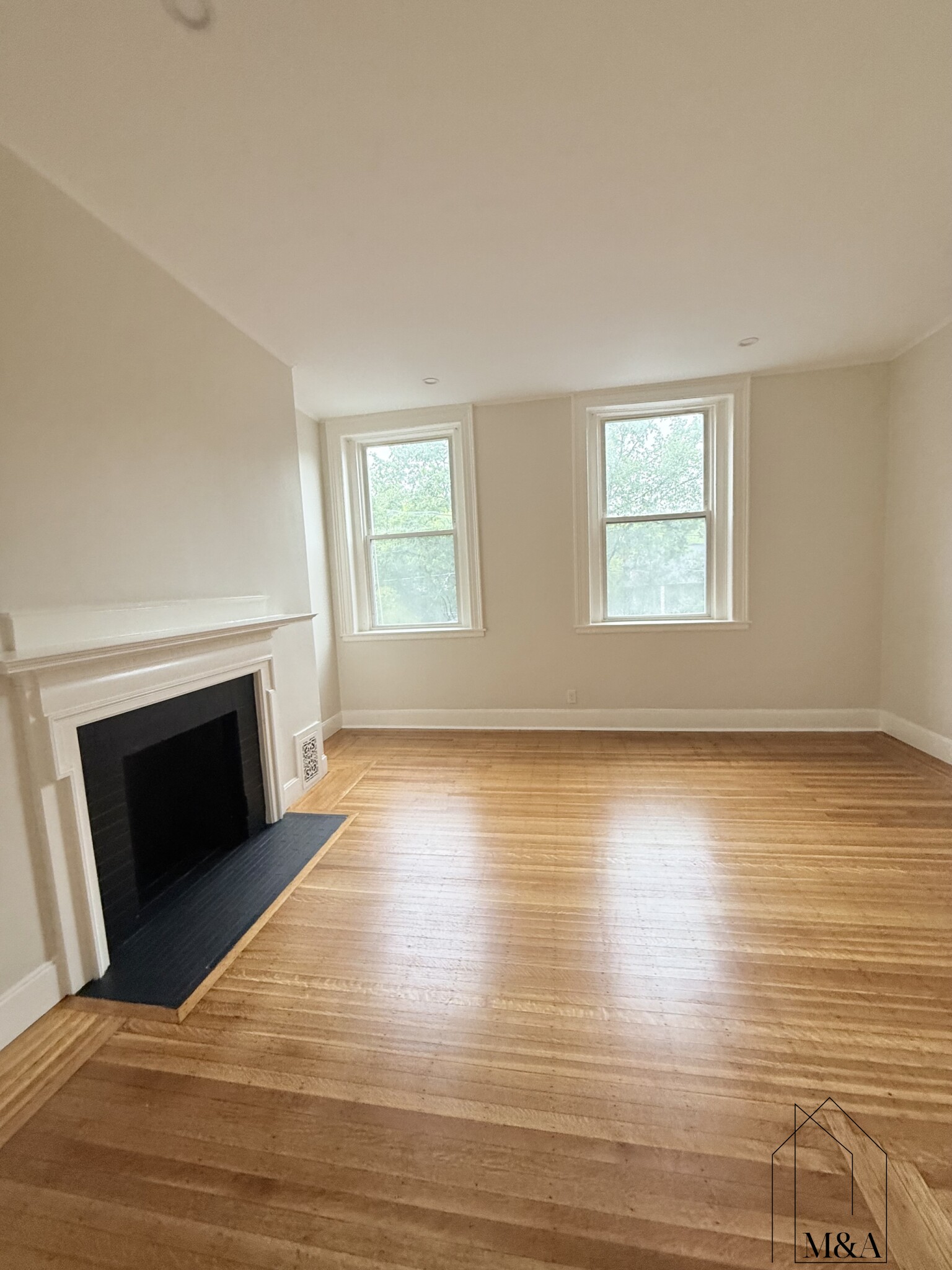 5 bed, 2.5 bath apartment for rent at 1726 Beacon St Unit SF, Brookline — photo 13 of 21