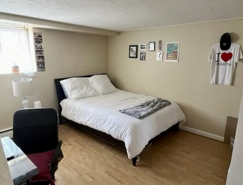 2 bed, 1 bath apartment for rent at 1726 Commonwealth Ave Unit 2, Brighton — photo 9 of 10