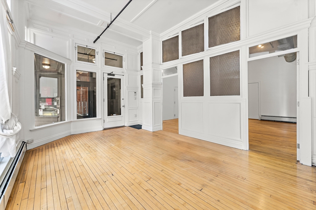 2 bed, 1 bath apartment for rent at 1726 Commonwealth Ave Unit 8, Brighton — photo 4 of 7