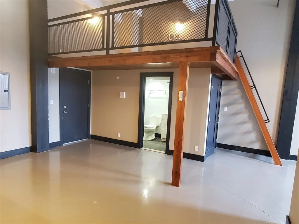 1 bed, 1 bath apartment for rent at 173 Border St Unit 3, East Boston — photo 3 of 19