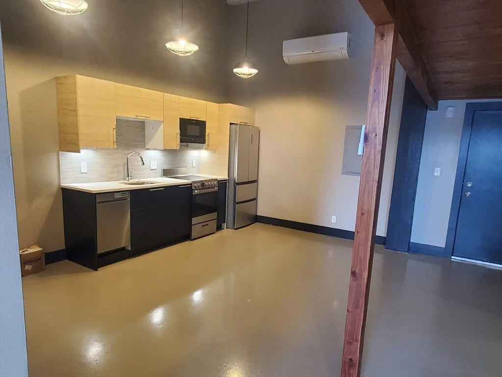 1 bed, 1 bath apartment for rent at 173 Border St Unit 3, East Boston — photo 7 of 19
