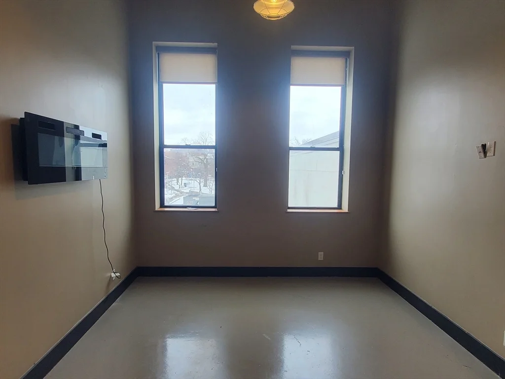 1 bed, 1 bath apartment for rent at 173 Border St Unit 3, East Boston — photo 14 of 19