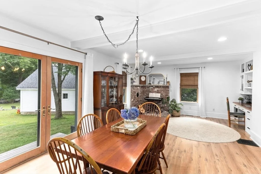3 bed, 2 bath apartment for rent at 173 Center St, Bridgewater — photo 15 of 36
