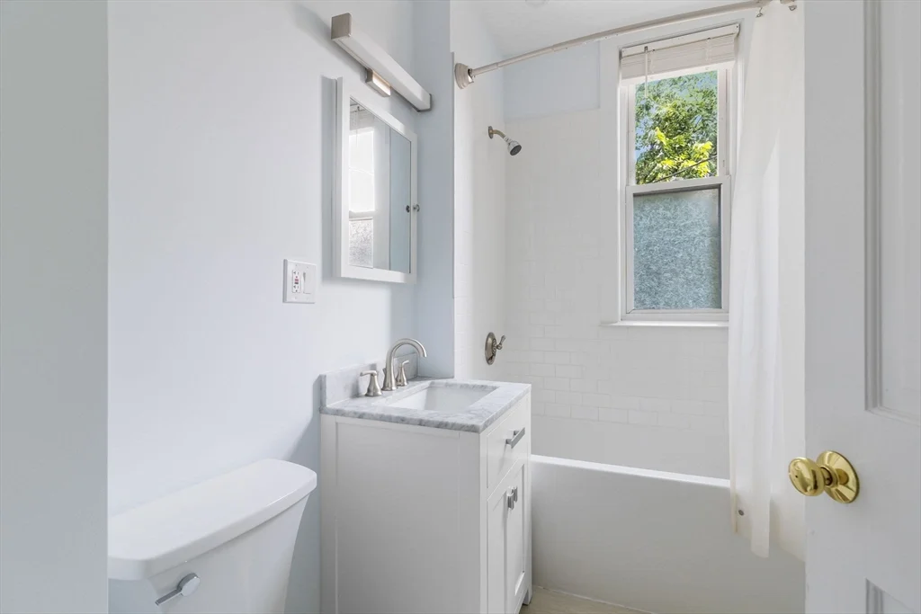 3 bed, 2 bath apartment for rent at 173 Davis St Unit 3, Coolidge Corner — photo 12 of 20