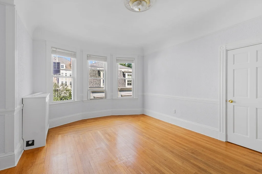 3 bed, 2 bath apartment for rent at 173 Davis St Unit 3, Coolidge Corner — photo 11 of 20