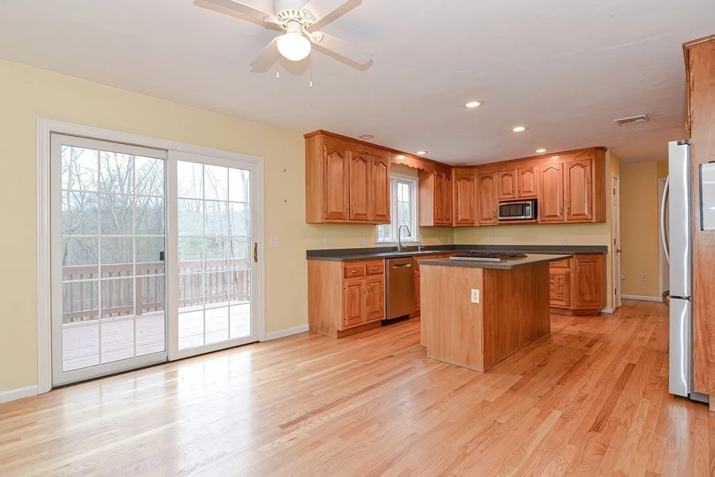 4 bed, 2 bath apartment for rent at 173 East St, Upton — photo 7 of 32