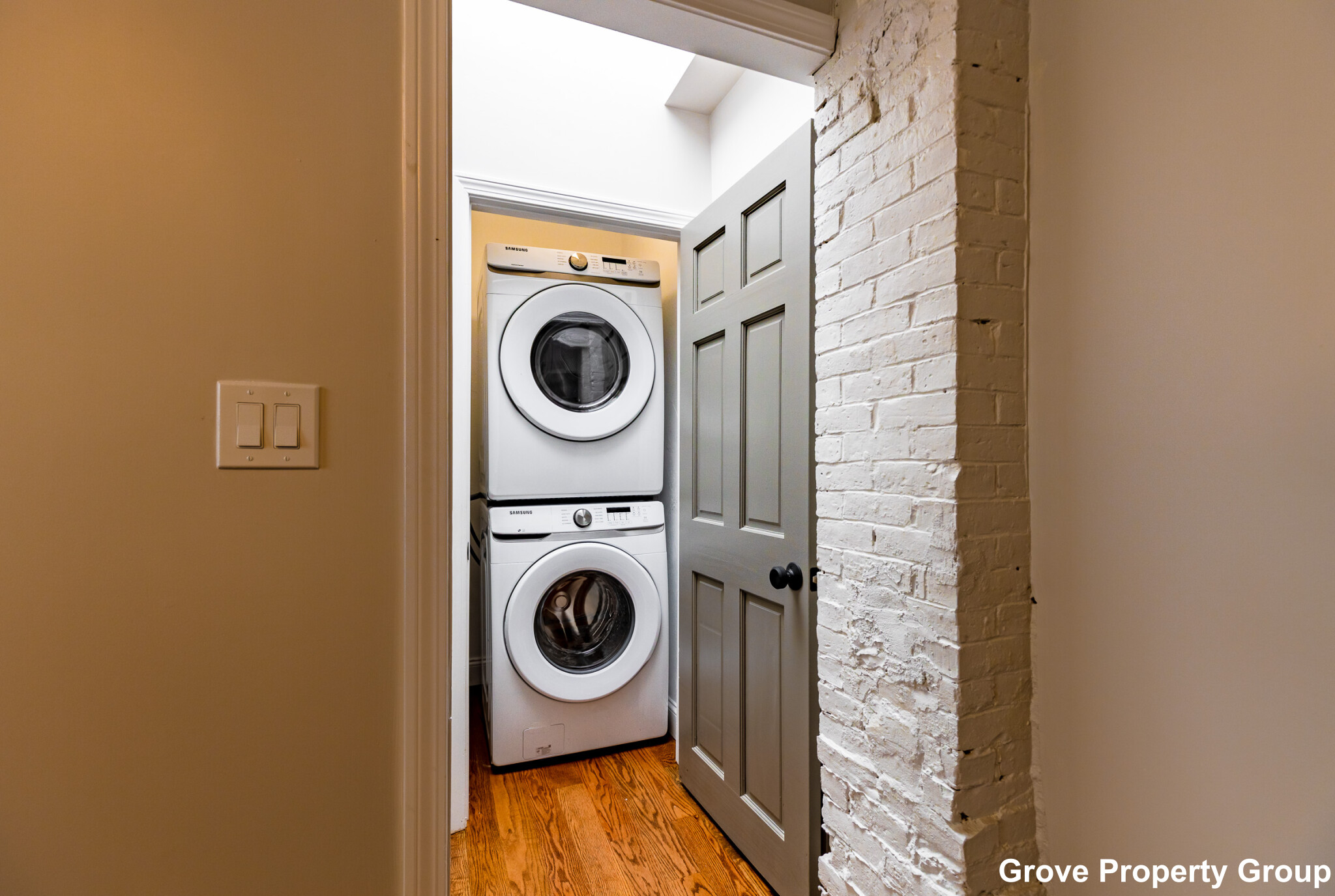 5 bed, 2 bath apartment for rent at 173 Emerson St Unit 2, South Boston — photo 9 of 19