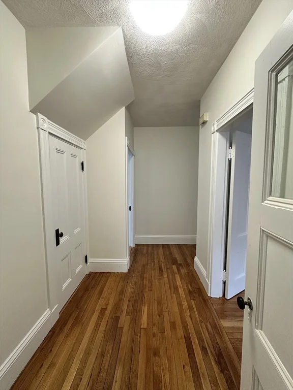 3 bed, 1 bath apartment for rent at 173 Everett Unit 1, Allston — photo 5 of 14