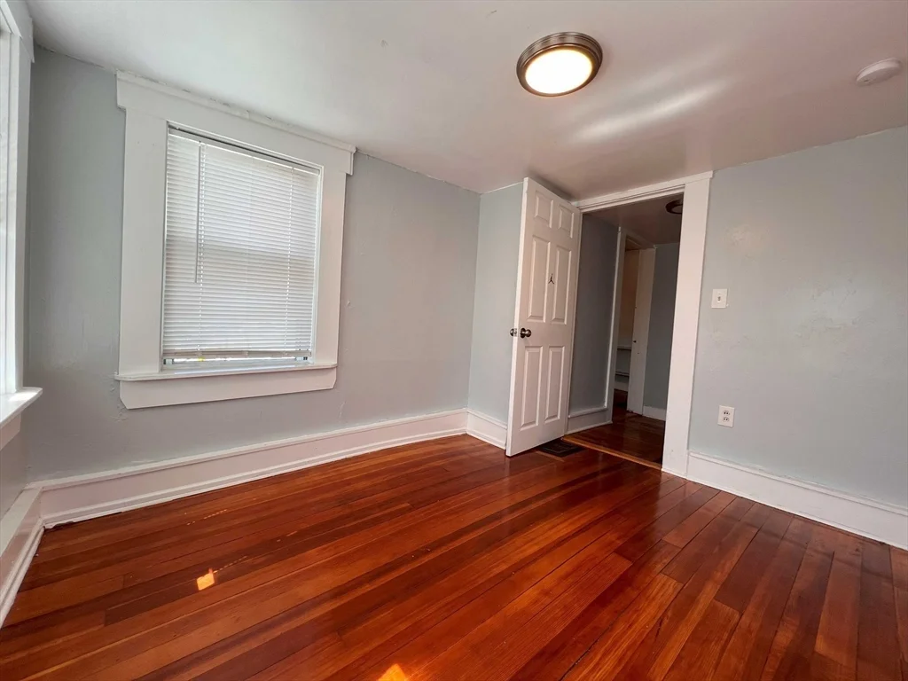 3 bed, 1 bath apartment for rent at 173 Granite St Unit 1, Quincy — photo 4 of 24