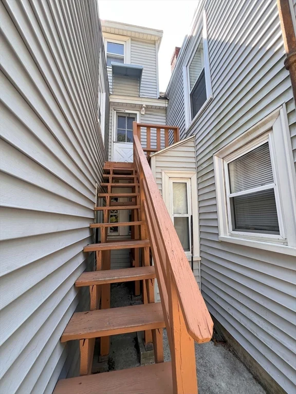 3 bed, 1 bath apartment for rent at 173 Granite St Unit 1, Quincy — photo 22 of 24