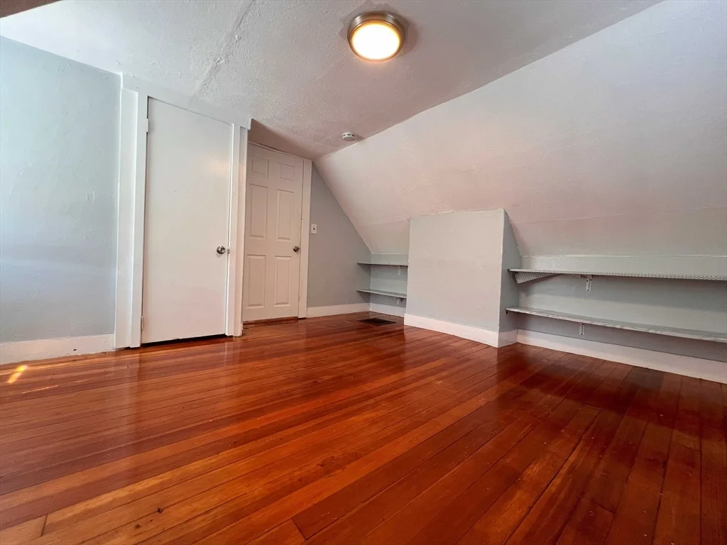 3 bed, 1 bath apartment for rent at 173 Granite St Unit 1, Quincy — photo 16 of 24