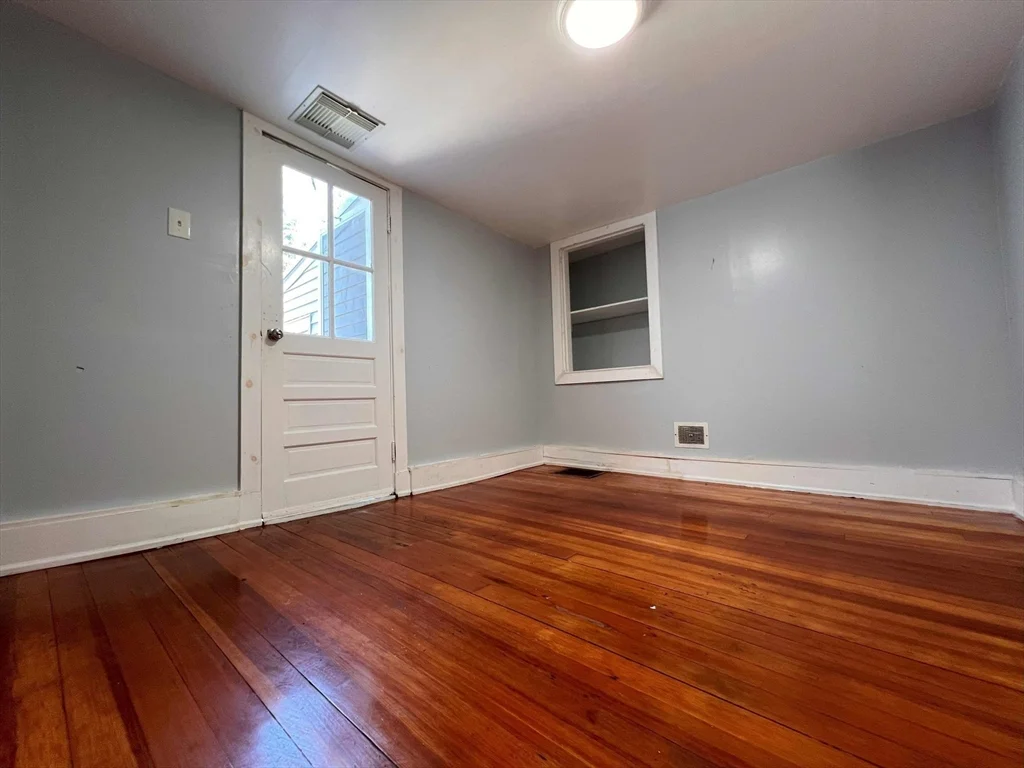 3 bed, 1 bath apartment for rent at 173 Granite St Unit 1, Quincy — photo 19 of 24