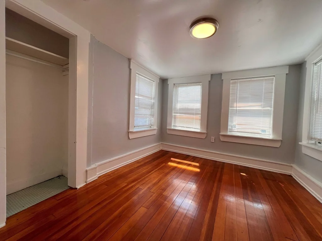 3 bed, 1 bath apartment for rent at 173 Granite St Unit 1, Quincy — photo 18 of 24
