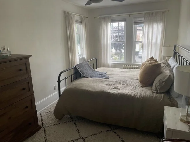 2 bed, 1 bath apartment for rent at 173 Loring Ave Unit 2, Salem — photo 3 of 10