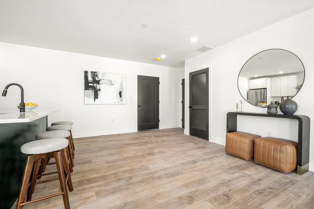 2 bed, 2 bath apartment for rent at 173 Magnolia Unit 2, Boston — photo 5 of 18