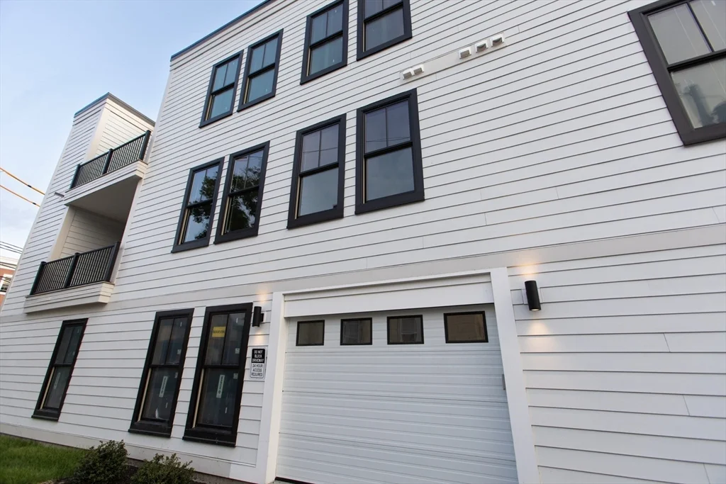 2 bed, 2 bath apartment for rent at 173 Magnolia Unit 2, Boston — photo 18 of 18