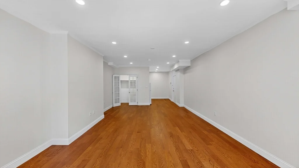 Studio bed, 1 bath apartment for rent at 173 Marlborough St Unit 11, Back Bay — photo 5 of 9