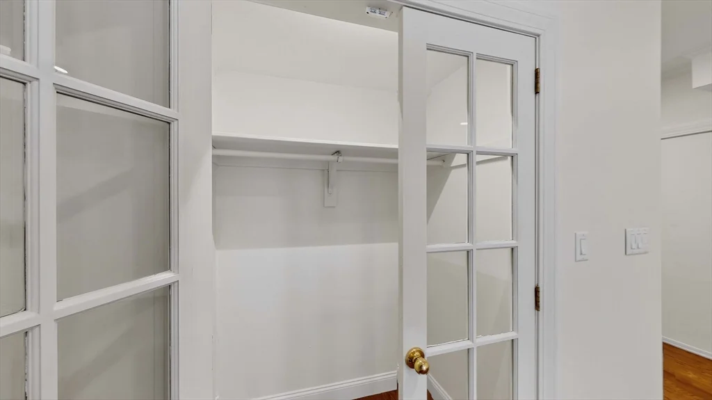 Studio bed, 1 bath apartment for rent at 173 Marlborough St Unit 11, Back Bay — photo 6 of 9