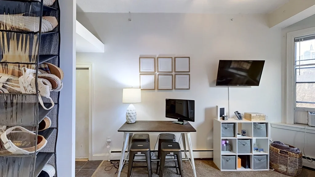 Studio bed, 1 bath apartment for rent at 173 Marlborough St Unit 32, Back Bay — photo 8 of 11