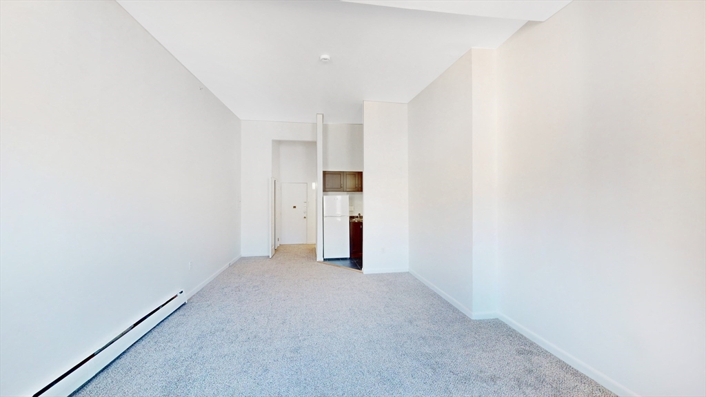 Studio bed, 1 bath apartment for rent at 173 Marlborough St Unit 42, Back Bay — photo 3 of 7