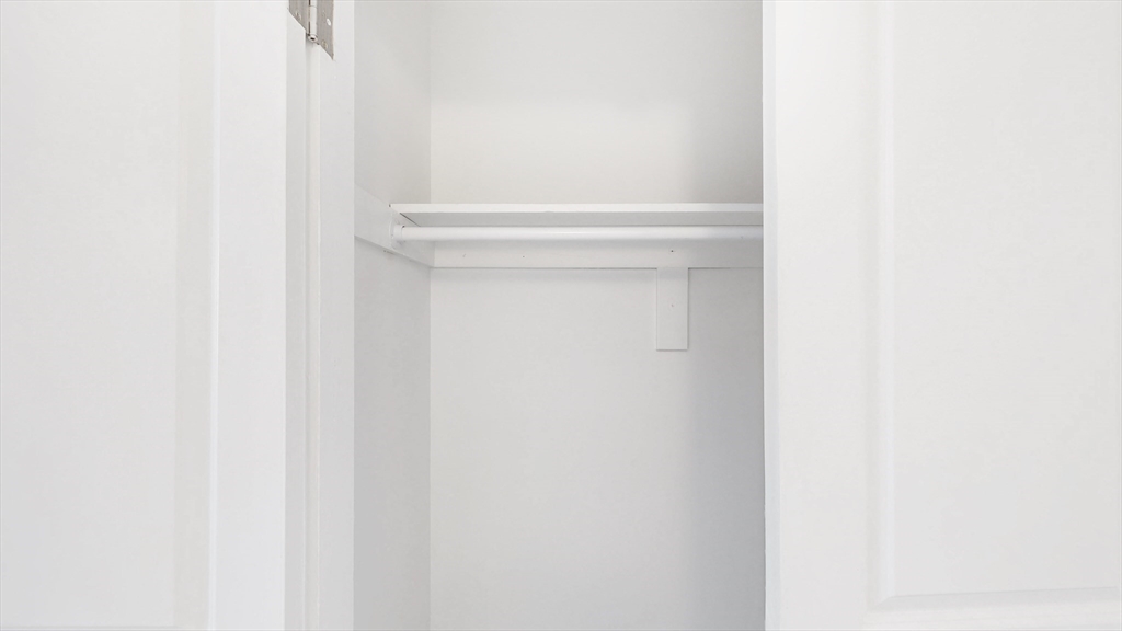 Studio bed, 1 bath apartment for rent at 173 Marlborough St Unit 42, Back Bay — photo 5 of 7
