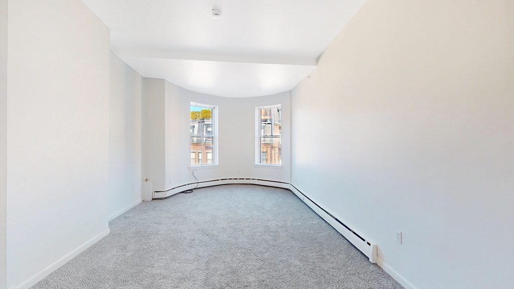 Studio bed, 1 bath apartment for rent at 173 Marlborough St Unit 42, Back Bay — photo 2 of 7