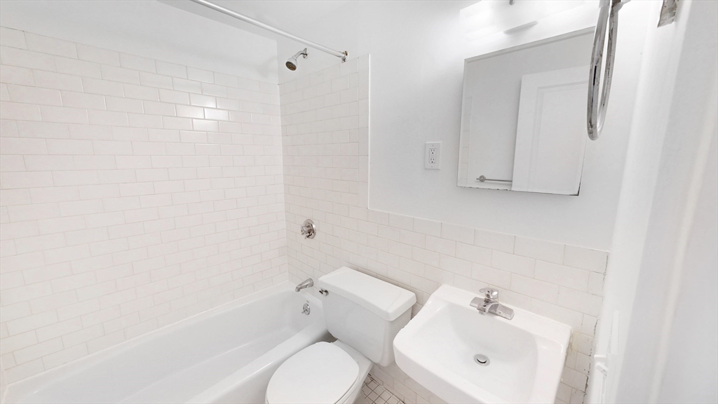 Studio bed, 1 bath apartment for rent at 173 Marlborough St Unit 42, Back Bay — photo 6 of 7