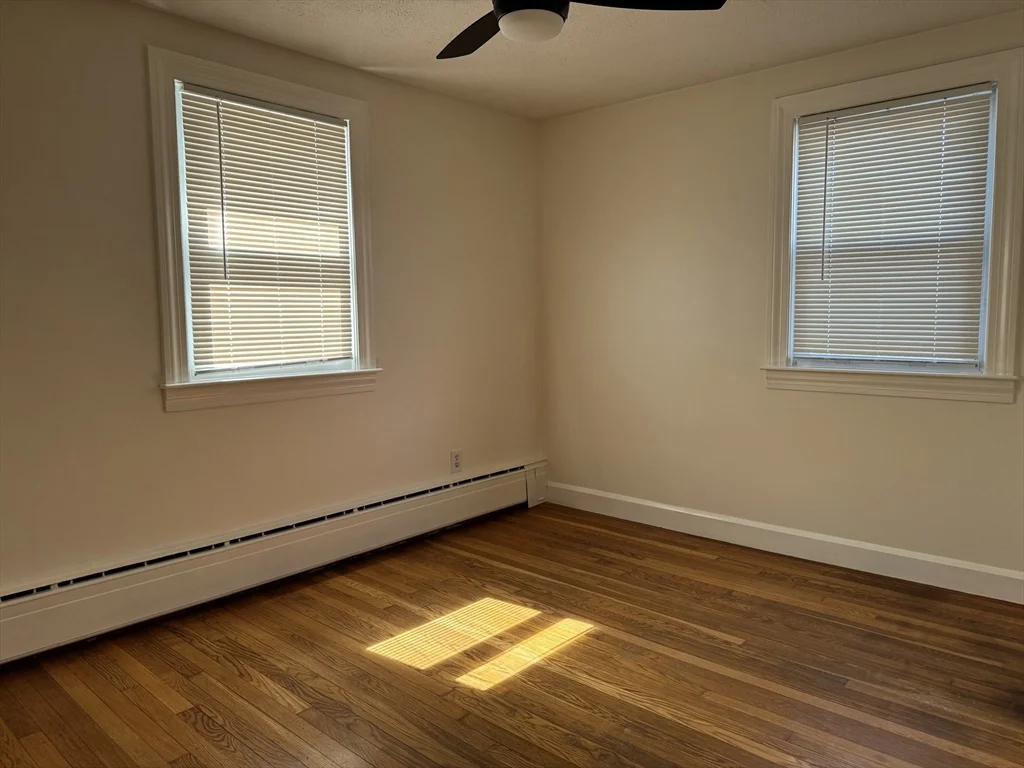 3 bed, 1 bath apartment for rent at 173 Pleasant St Unit 173, Clinton — photo 12 of 20