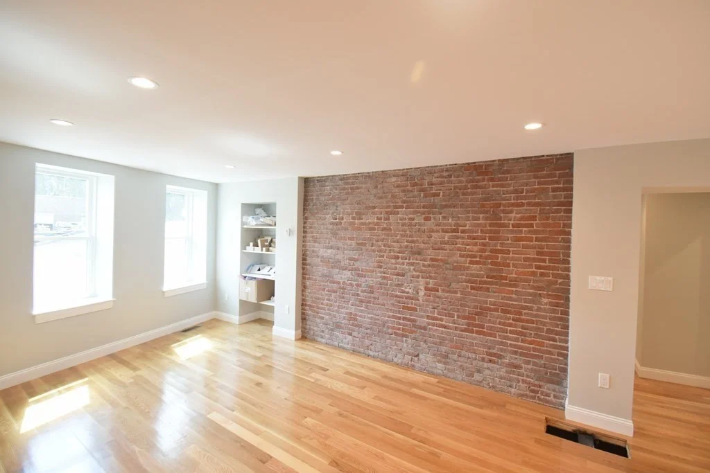 5 bed, 2 bath apartment for rent at 173 Prospect St Unit 1, Waltham — photo 4 of 8